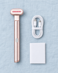 What’s in the box: eye wand, USB-C cable, manual